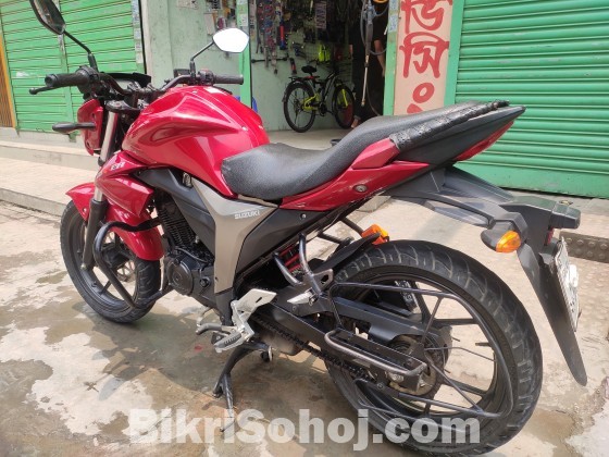 Suzuki Gixxer (2015)